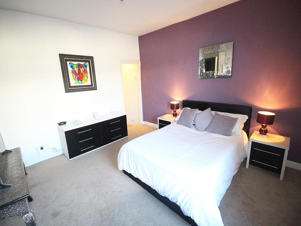 2 bedroom mid terrace house For Sale in Burnley - IMG_1126.jpg